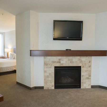 Springhill Suites By Marriott Logan Εξωτερικό φωτογραφία