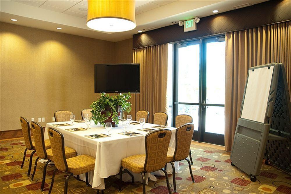 Springhill Suites By Marriott Logan Εξωτερικό φωτογραφία