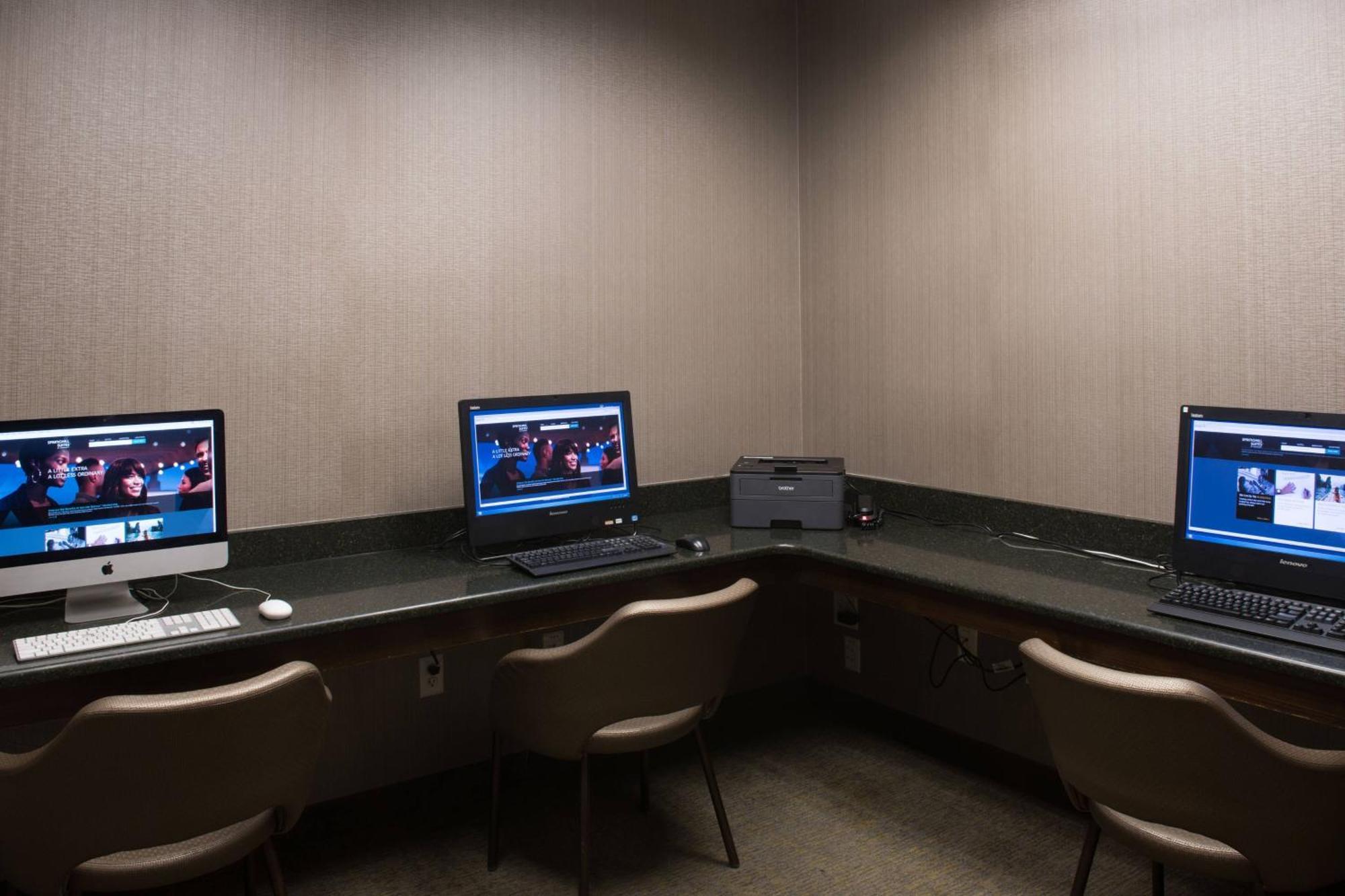 Springhill Suites By Marriott Logan Εξωτερικό φωτογραφία